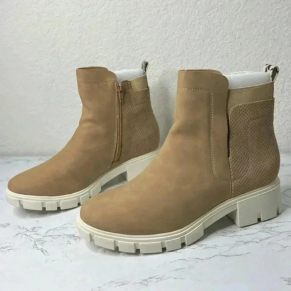 Journee Collection Womens Jeeva Tru Comfort Foam Inside Zip Block Heel Booties 8 - Picture 7 of 10